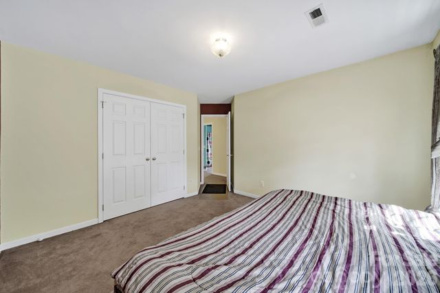 10918 Chamberlain Hall Court, Charlotte, NC 28277