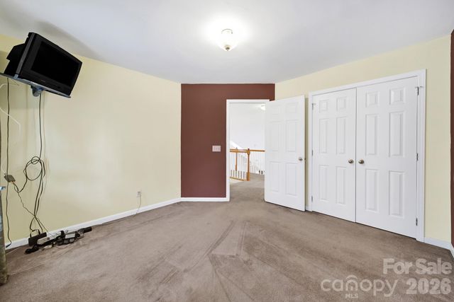 10918 Chamberlain Hall Court, Charlotte, NC 28277