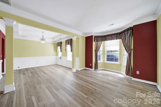 10918 Chamberlain Hall Court, Charlotte, NC 28277