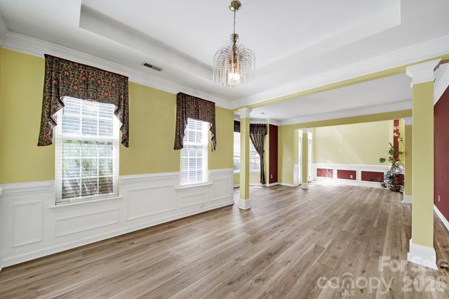 10918 Chamberlain Hall Court, Charlotte, NC 28277