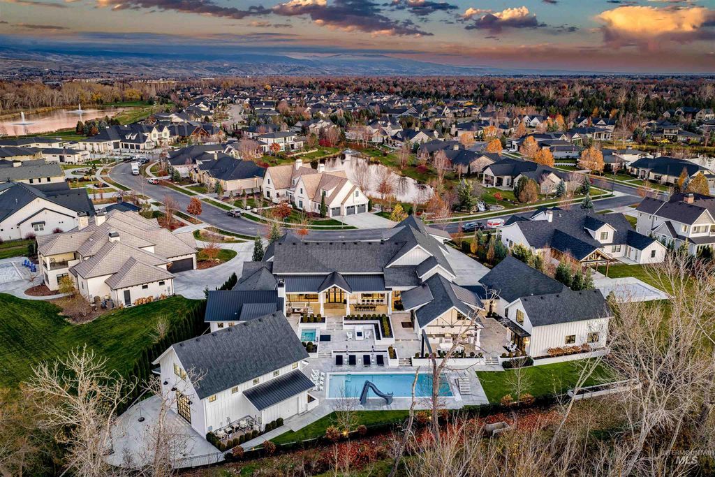 727 S Brentbrook Lane, Eagle, ID 83616 photo 4