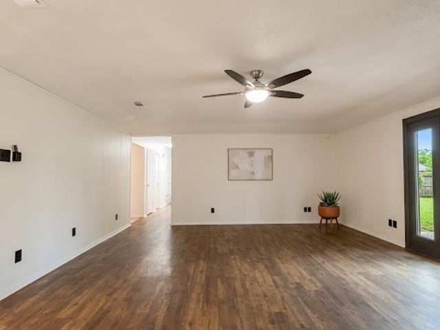 506 N Royal Oak Drive, Duncanville, TX 75116