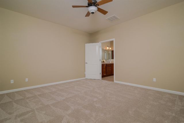 7828 Barnsley Way, Elk Grove, CA 95757