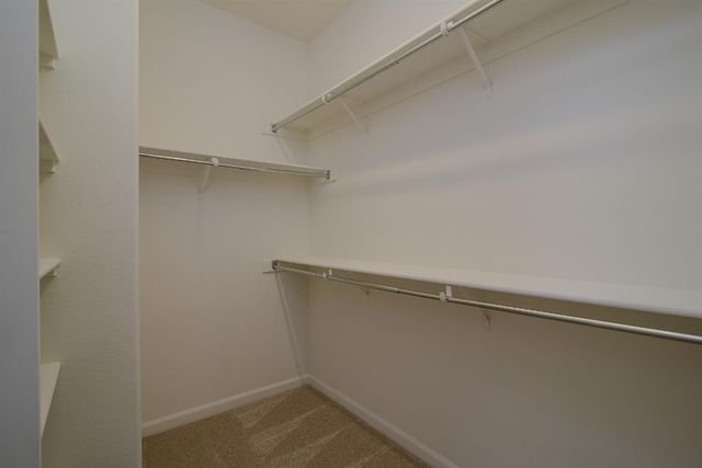 7828 Barnsley Way, Elk Grove, CA 95757