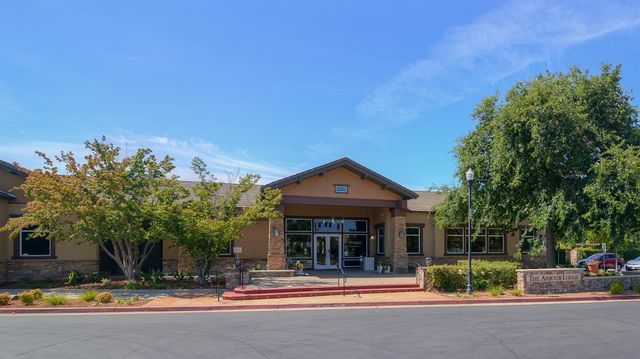 7828 Barnsley Way, Elk Grove, CA 95757
