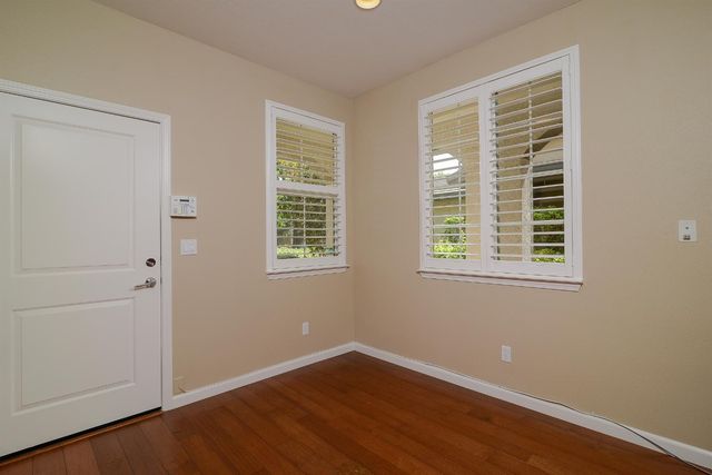 7828 Barnsley Way, Elk Grove, CA 95757