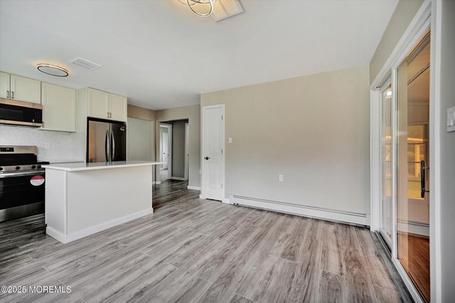 426 Saint Thomas Drive N, Toms River, NJ 08757