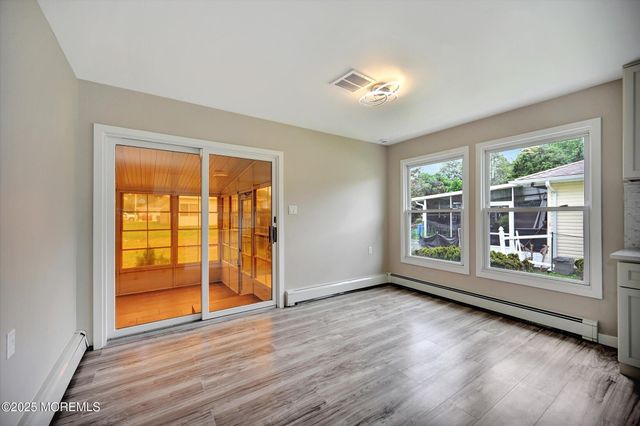 426 Saint Thomas Drive N, Toms River, NJ 08757