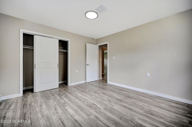 426 Saint Thomas Drive N, Toms River, NJ 08757