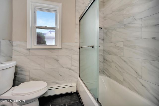 426 Saint Thomas Drive N, Toms River, NJ 08757