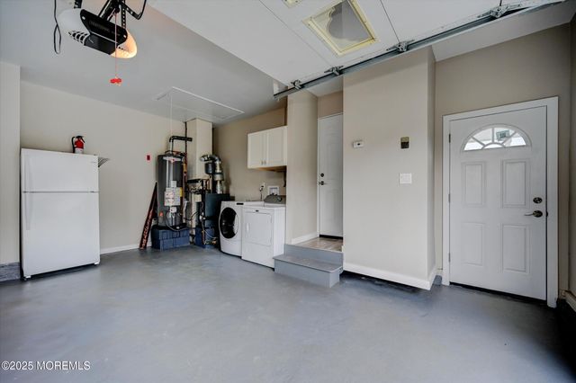 426 Saint Thomas Drive N, Toms River, NJ 08757