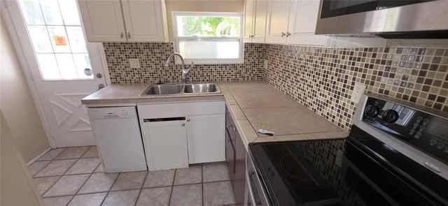 1868 LAUREL STREET, Sarasota, FL 34236