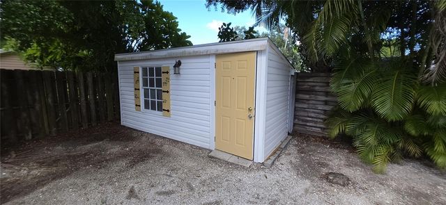 1868 LAUREL STREET, Sarasota, FL 34236
