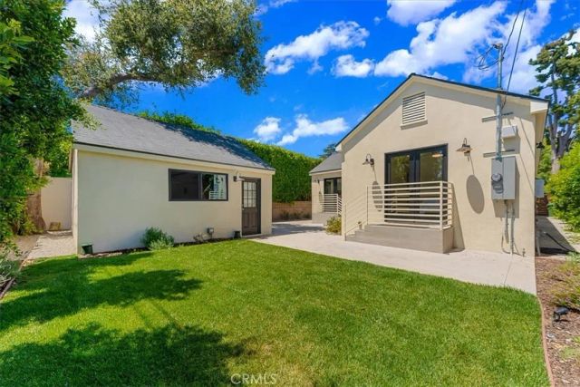 584 N Plymouth Boulevard, Los Angeles, CA 90004