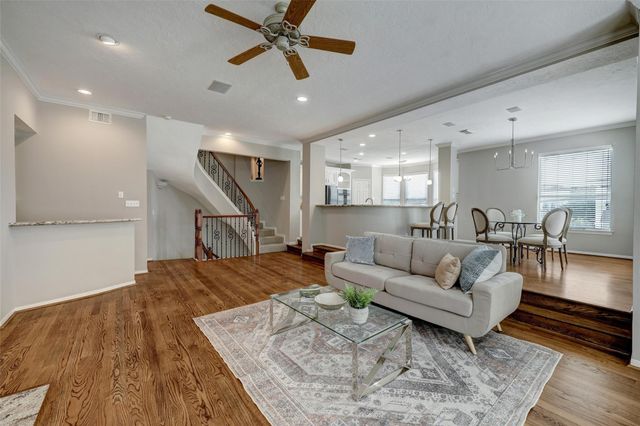 5809 Feagan Street, Houston, TX 77007