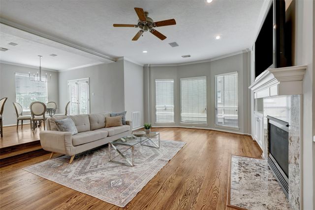 5809 Feagan Street, Houston, TX 77007