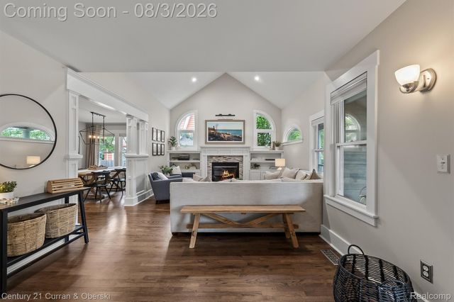 1064 William Street, Plymouth, MI 48170