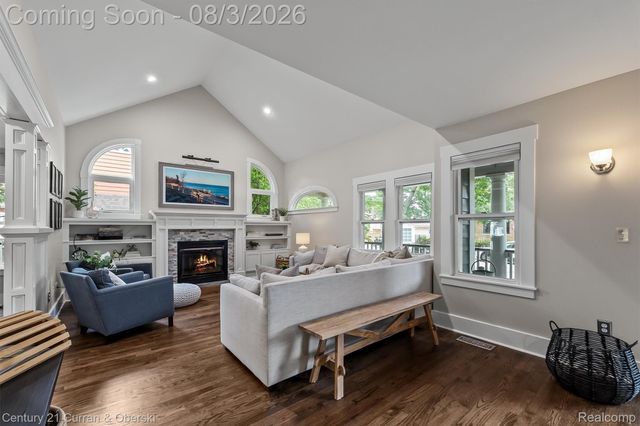 1064 William Street, Plymouth, MI 48170