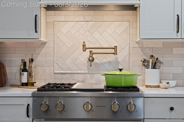 1064 William Street, Plymouth, MI 48170
