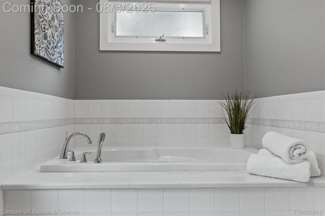 1064 William Street, Plymouth, MI 48170
