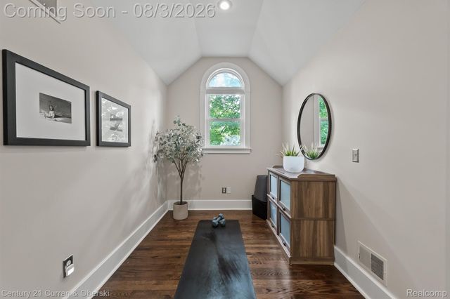 1064 William Street, Plymouth, MI 48170