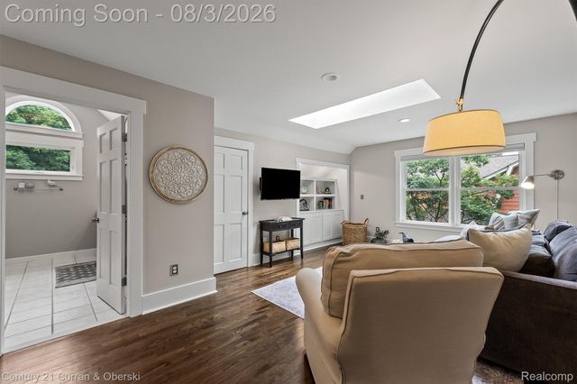 1064 William Street, Plymouth, MI 48170