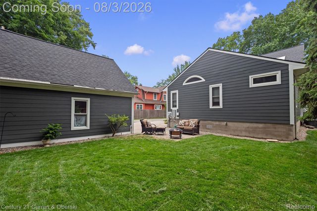 1064 William Street, Plymouth, MI 48170