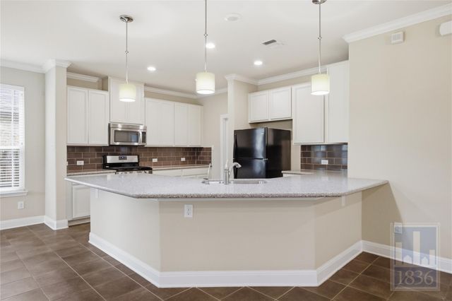 4906 Madrid DR, Georgetown, TX 78628