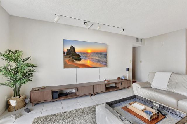 2121 N Ocean Boulevard 1406w, Boca Raton, FL 33431
