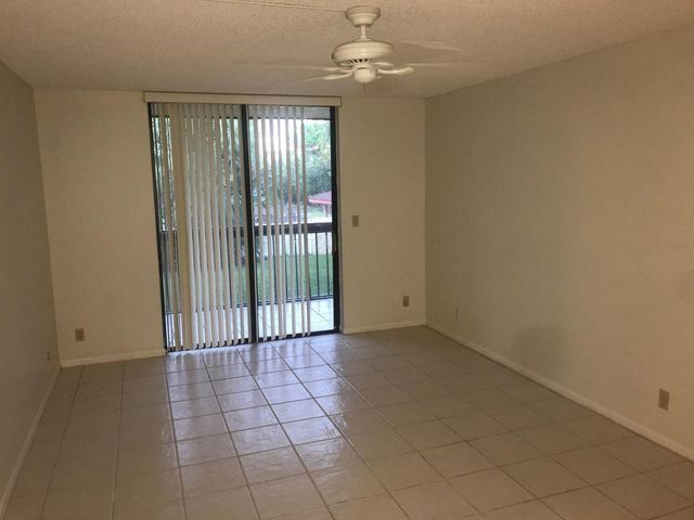 733 SE 1st Way 204, Deerfield Beach, FL 33441