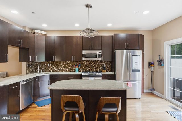 50 VICTORIA SQ, Media, PA 19063