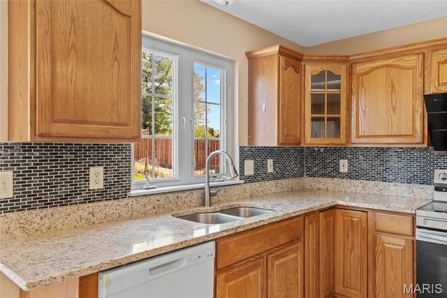 22 Brookwood Drive, Collinsville, IL 62234