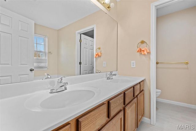 22 Brookwood Drive, Collinsville, IL 62234