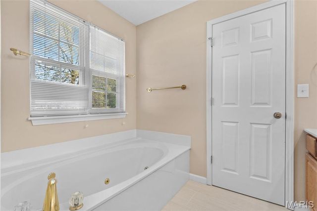 22 Brookwood Drive, Collinsville, IL 62234