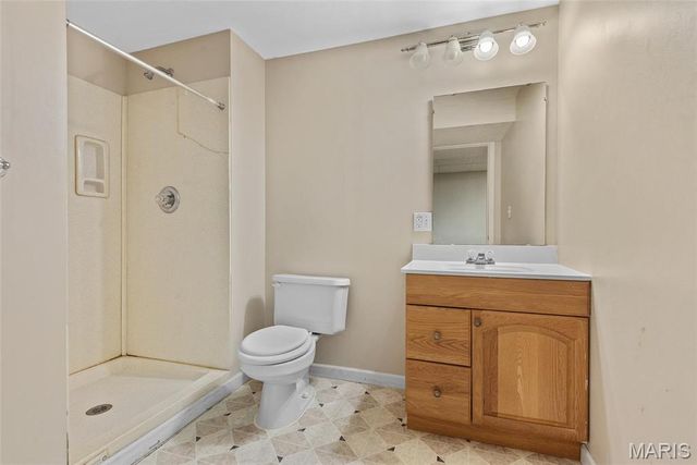 22 Brookwood Drive, Collinsville, IL 62234