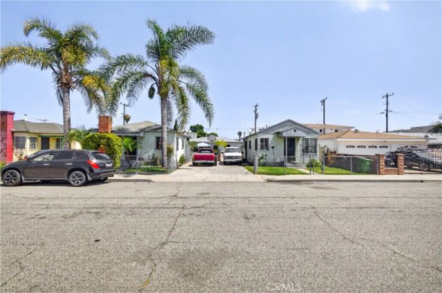 621 W Spruce, Compton, CA 90220