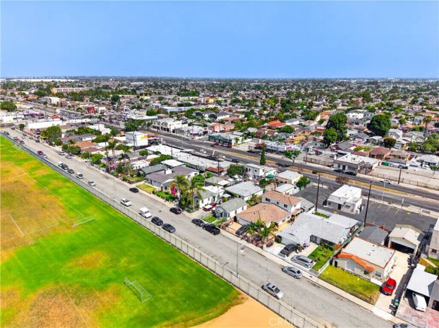 621 W Spruce, Compton, CA 90220