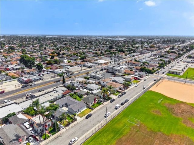621 W Spruce, Compton, CA 90220