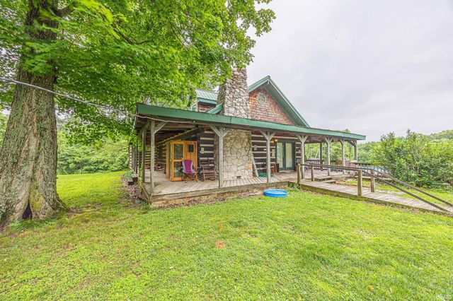 9010 E 450 N Road, Dubois, IN 47527