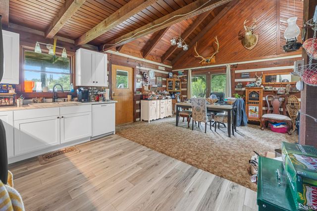 9010 E 450 N Road, Dubois, IN 47527