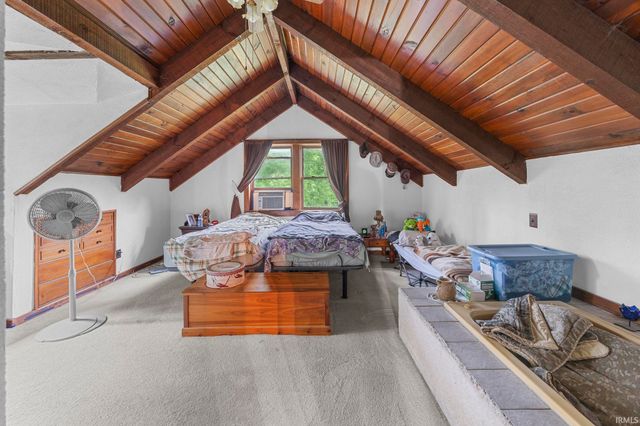 9010 E 450 N Road, Dubois, IN 47527