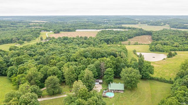 9010 E 450 N Road, Dubois, IN 47527