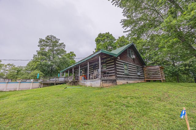 9010 E 450 N Road, Dubois, IN 47527