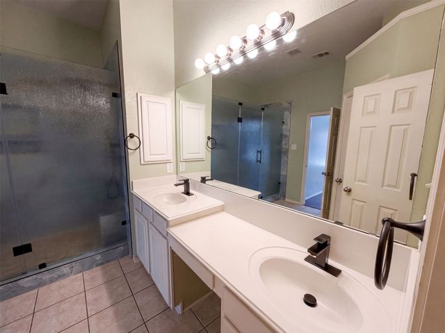 1213 Whitecreek Drive, Glenn Heights, TX 75154