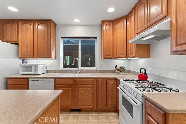 33389 Wild Cherry Drive, Green Valley Lake, CA 92341