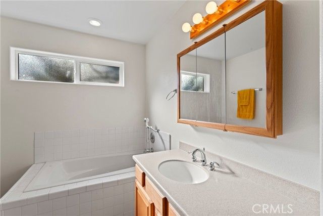 33389 Wild Cherry Drive, Green Valley Lake, CA 92341