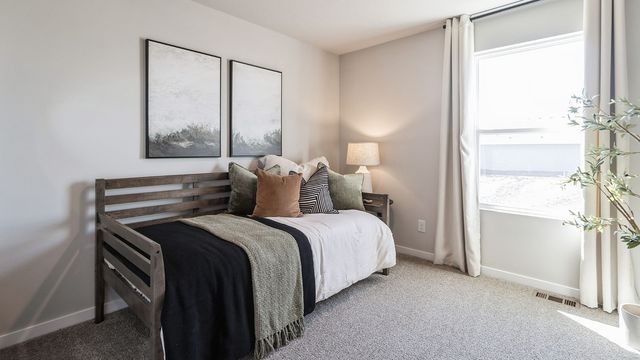 1008 NE Deerfield Drive, Ankeny, IA 50021