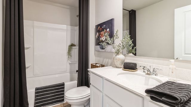 1008 NE Deerfield Drive, Ankeny, IA 50021