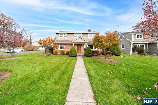 71 Day Avenue, Tenafly, NJ 07670