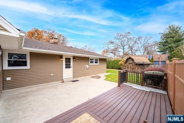 71 Day Avenue, Tenafly, NJ 07670